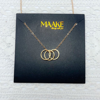 COLAR DOURADO PINGENTE DE 3 CIRCULOS MAAKE